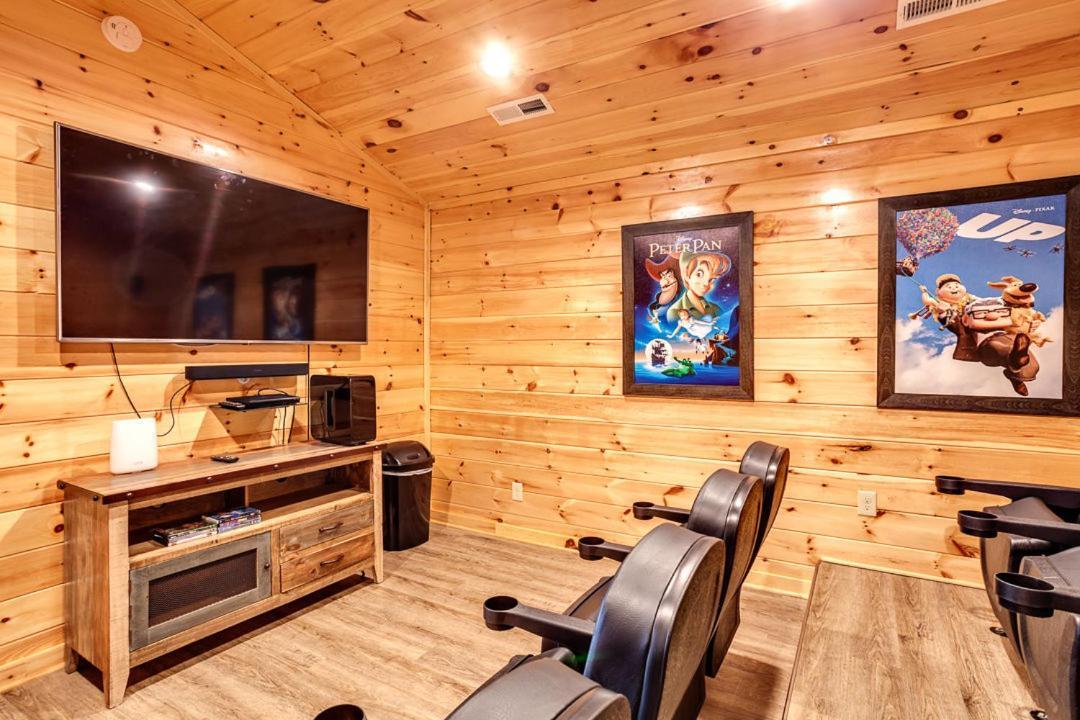 Gatlinburg Cabin With Private Hot Tub By Staycating 외부 사진
