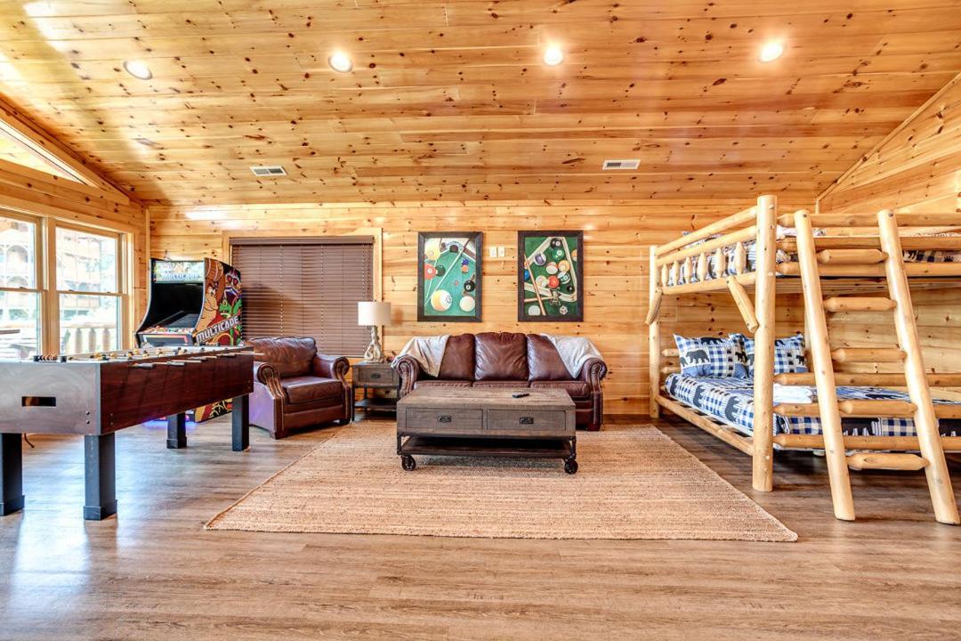 Gatlinburg Cabin With Private Hot Tub By Staycating 외부 사진