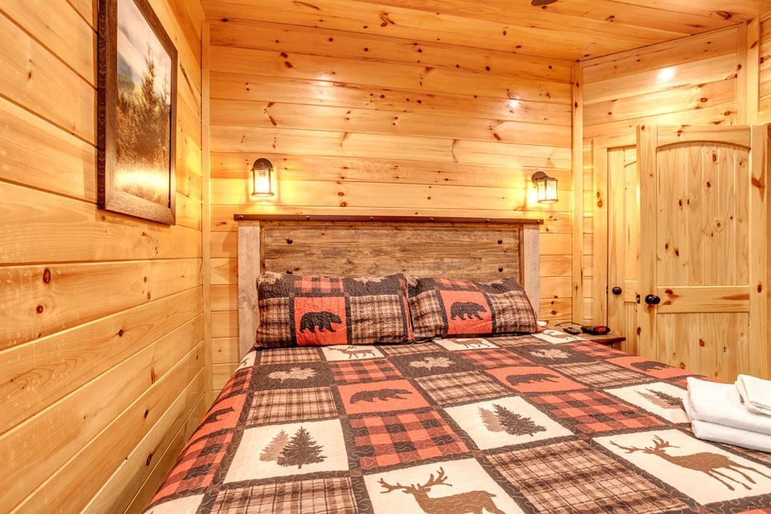 Gatlinburg Cabin With Private Hot Tub By Staycating 외부 사진