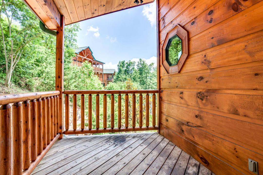 Gatlinburg Cabin With Private Hot Tub By Staycating 외부 사진